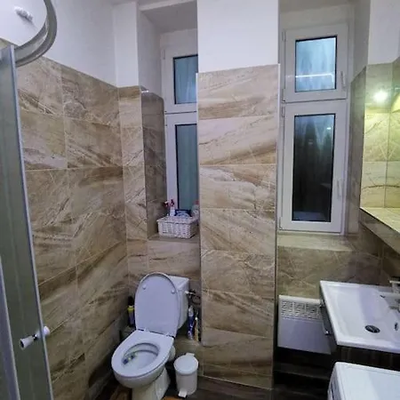 Beautiful 8 Mins To The Prague's Center Appartement